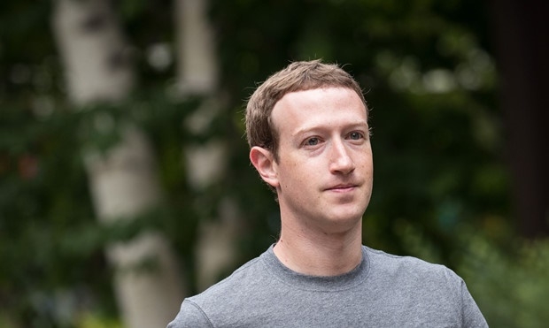 Các nhà làm luật Mỹ và châu Âu đang yêu cầu Facebook tường trình