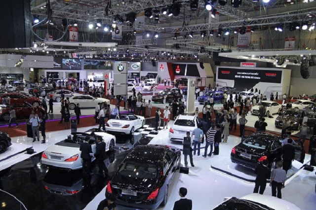 Thị trường ô tô thoát khỏi cảnh ảm đạm