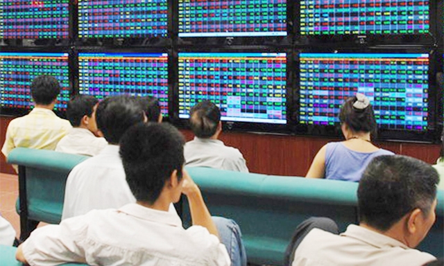 Thị trường mong manh chờ hồi phục