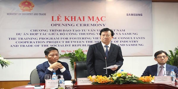 Theo Phó Thủ tướng Trịnh Đình Dũng, sự liên kết giữa các doanh nghiệp còn rất hạn chế, dẫn đến tình trạng “mạnh ai nấy làm”