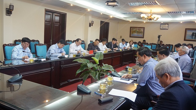 Chủ tịch Nguyễn Ngọc Bảo và các lãnh đạo Liên minh HTX Việt Nam tại buổi làm việc với nguyên Bộ trưởng Bộ NN&PTNT Lê Huy Ngọ