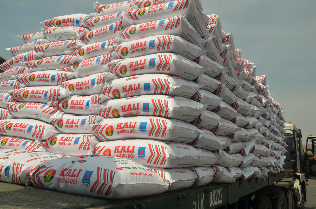 Đạm Cà Mau đã đẩy mạnh công tác nhập khẩu 30.000 tấn Kali cho vụ hè thu 2018.