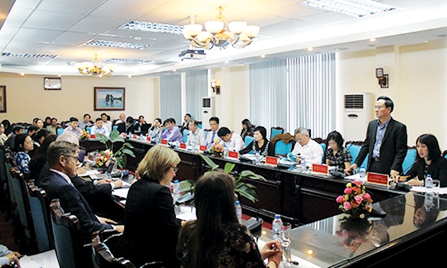 Phó Chủ tịch Thường trực Liên minh HTX Việt Nam Nguyễn Đắc Thắng cho rằng đào tạo nhân lực cho HTX là vấn đề chiến lược trước mắt và lâu dài, quyết định sự thành công cho các HTX hiện nay