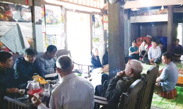 Đoàn công tác làm việc với xã Quài Nưa - Điện Biên