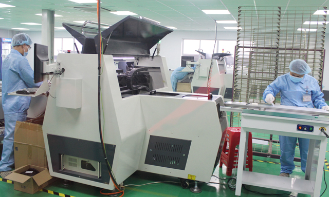 Doanh nghiệp đang chịu gánh nặng nhiều loại chi phí và đứng trước áp lực thuế tăng