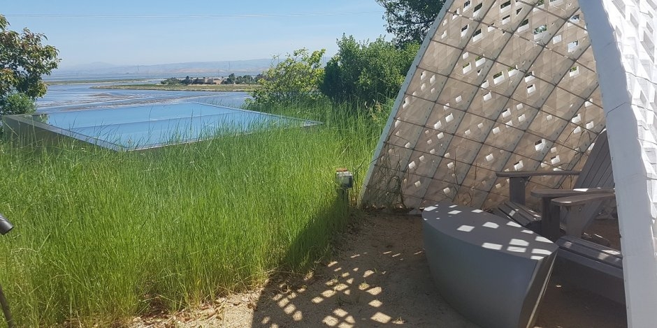 Không gian làm việc trên tầng thượng Ngay cả trên mái nhà, nhân viên của Facebook có thể đến làm việc.