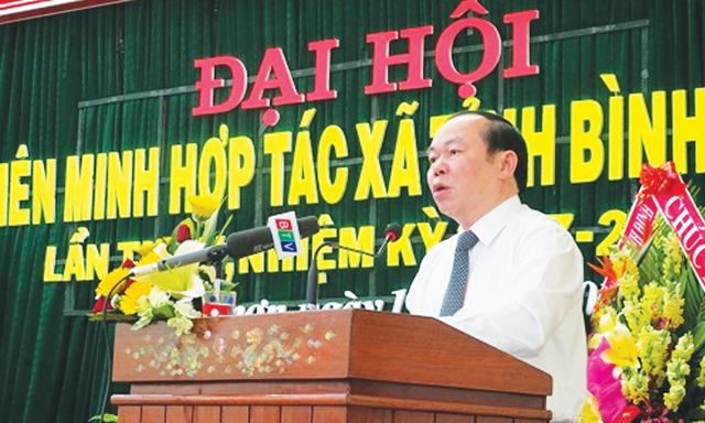 Chủ tịch Liên minh HTX Việt Nam Nguyễn Ngọc Bảo phát biểu tại Đại hội