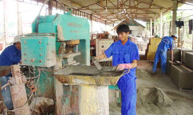 HTX Vật liệu xây dựng Tuổi trẻ tự hào là đơn vị đầu tiên của tỉnh Vĩnh Phúc sản xuất các loại vật liệu xây dựng
