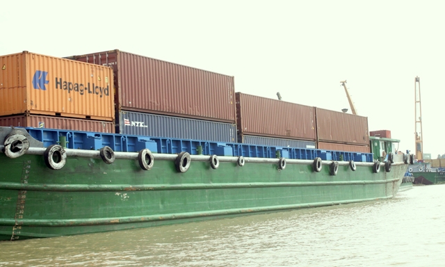 Thị phần vận chuyển hàng hóa XNK ở Việt Nam đang nằm trong tay khối ngoại