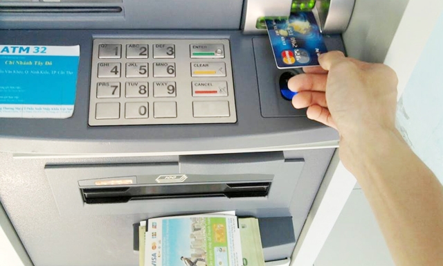 NHNN ban hành quy định về khung phí dịch vụ để các ngân hàng tuân thủ