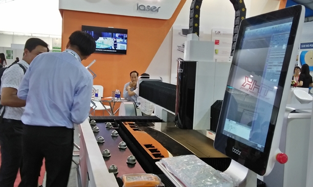 Doanh nghiệp Việt cần xoay chuyển trong thời điểm bùng nổ bán hàng online hiện nay