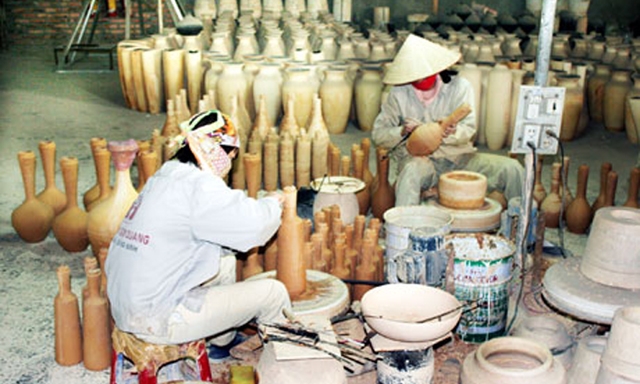 Một góc xưởng sản xuất của HTX