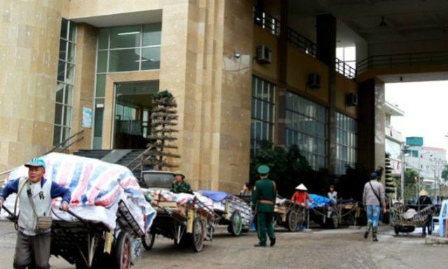 Cửa khẩu Móng Cái