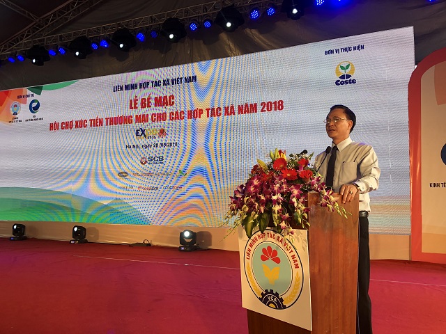 Ông Nguyễn Mạnh Cường - Phó Chủ tịch Liên minh HTX Việt Nam, Trưởng ban tổ chức phát biểu tại Lễ bế mạc Hội chợ