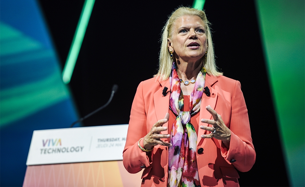 Ginni Rometty, bà chủ của IBM, phát biểu tại sự kiện.