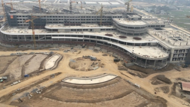 Bệnh viện Bạch Mai cơ sở 2 sau ba năm vẫn còn dang dở