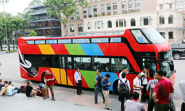 Giá vé 4 tiếng là 300.000 đồng, 24 tiếng là 450.000 đồng, 48 tiếng là 650.000 đồng.