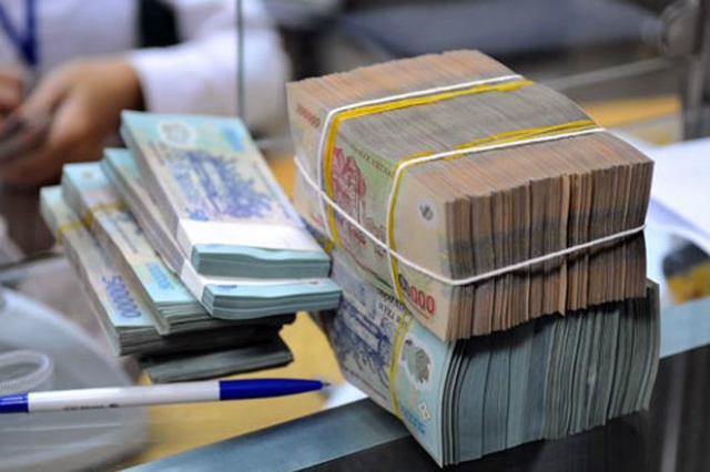 Tỷ lệ dự trữ bắt buộc đối với tiền gửi bằng VND kỳ hạn từ 12 tháng trở lên là 1% trên tổng số dư tiền gửi phải tính dự trữ bắt buộc (ảnh minh họa)