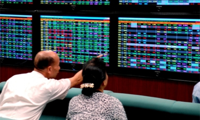 Sau động thái lên tiếng trấn an của các lãnh đạo UBCKNN, những phiên giao dịch cuối tháng 5, diễn biến thị trường đã trở nên tích cực hơn với những phiên hồi phục