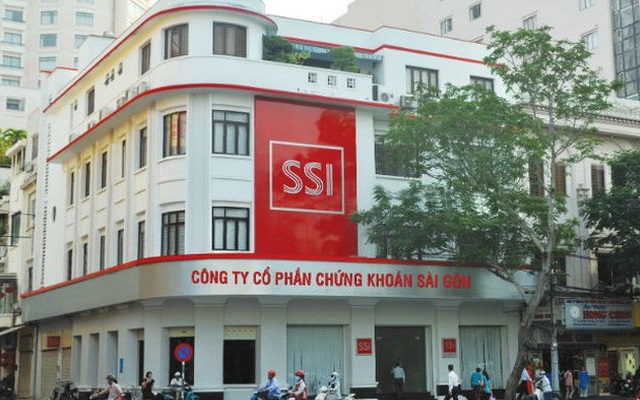 Trong lĩnh vực tài chính, SSI là một trong 9 doanh nghiệp có mặt trong Top 50.