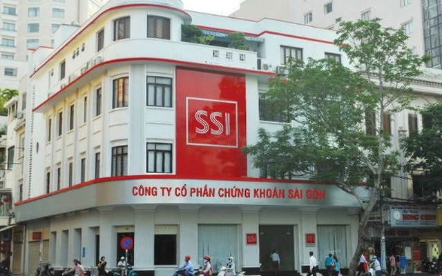 Trong lĩnh vực tài chính, SSI là một trong 9 doanh nghiệp có mặt trong Top 50.
