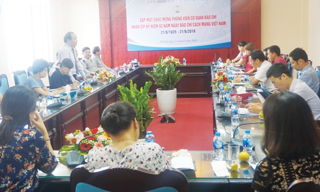 Liên minh HTX Việt Nam đã tổ chức gặp mặt thân mật, tri ân các nhà báo nhân dịp kỷ niệm 93 năm ngày Báo chí Cách mạng Việt Nam