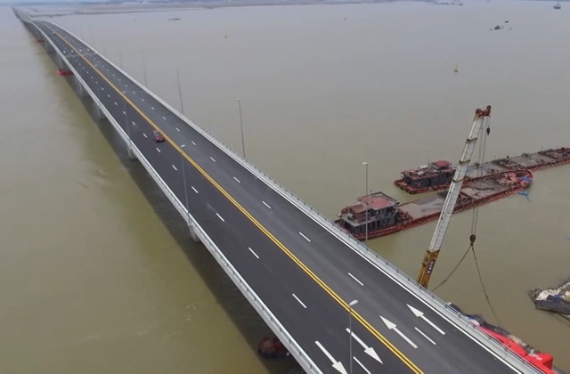 Cầu Tân Vũ-Lạch huyện