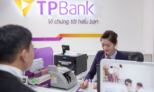 Nhờ ứng dụng công nghệ mới, TPBank chỉ dùng 30% nhân lực, còn lại 70% là công nghệ thay thế