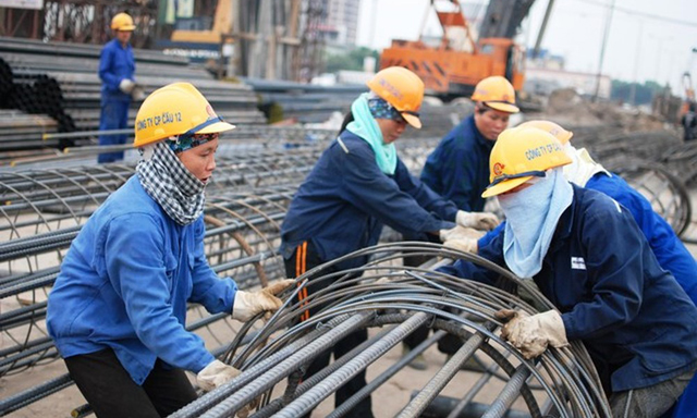 Nhiều doanh nghiệp FDI tìm mọi lý do sa thải lao động nữ sau 35 tuổi