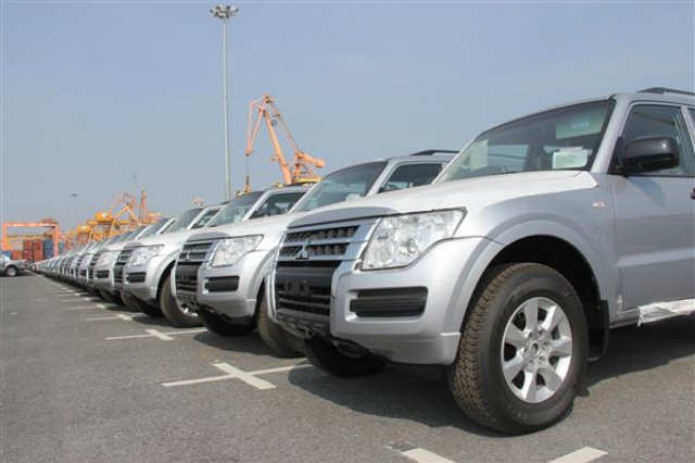 Tuần qua, ô tô nhập khẩu tăng vọt