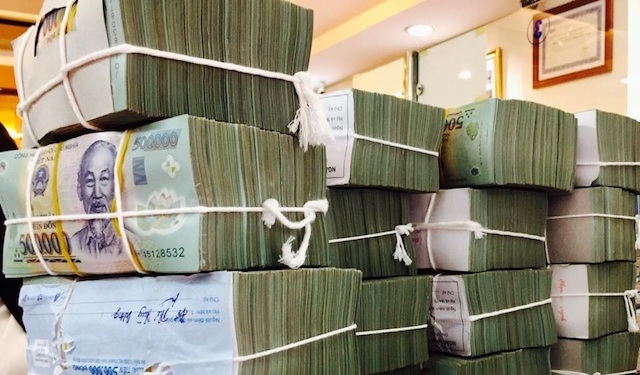 Tín dụng tăng trưởng chậm hơn so với cùng kỳ