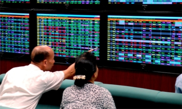 Tính chung trong cả tháng 6 vừa qua, sắc màu chủ đạo của thị trường chứng khoán vẫn là giảm điểm