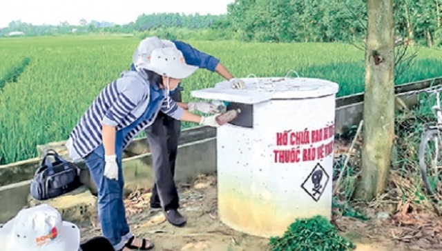 Xây dựng bể thu gom vỏ thuốc bảo vệ thực vật góp phần nâng cao ý thức và bảo vệ môi trường