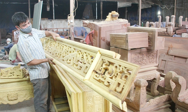 Người lao động làm việc tại HTX có thu nhập ổn định