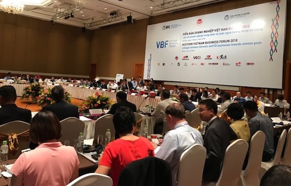 Toàn cảnh Diễn đàn Doanh nghiệp Việt Nam giữa kỳ 2018