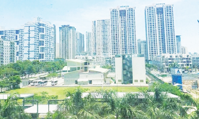 Phân khúc trung cấp vẫn chiếm tỷ trọng lớn, phân khúc hạng sang vẫn được thị trường quan tâm