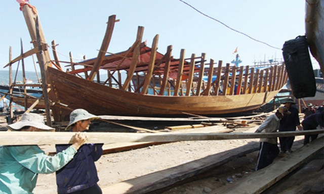 HTX Đóng tàu thuyền Trung Kiên - một trong những mô hình kinh tế điểm của KTHT Nghệ An