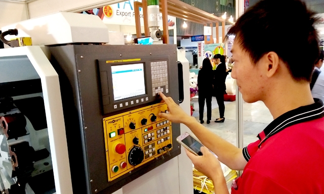 Việc thực hiện chuyển đổi số là yêu cầu cấp thiết đối với các nhà sản xuất nội địa hiện nay