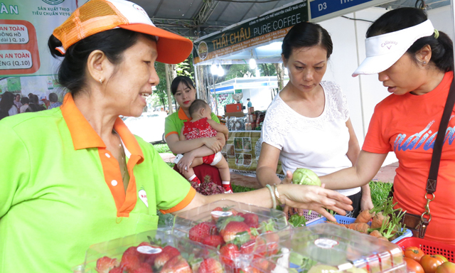 Các cửa hàng chuyên hay cửa hàng đại lý vẫn là ưu tiên lựa chọn của người tiêu dùng