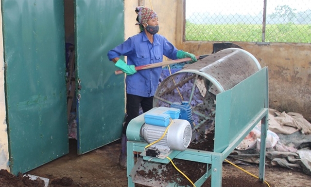 Cơ sở sản xuất phân hữu cơ từ rác thải sinh hoạt của HTX