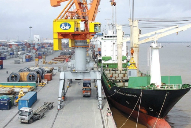 Số lô hàng bị kiểm tra chuyên ngành so với tổng số lô hàng xuất nhập khẩu năm 2017 chiếm khoảng 19,4% (Ảnh minh họa: Internet)