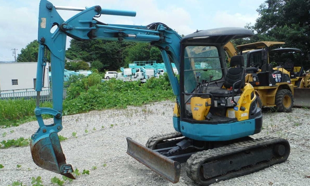 Nhiều DN nhập khẩu xe cơ giới chuyên dụng đang gặp khó ở khâu đăng kiểm