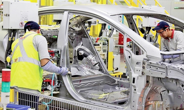 Xe hơi - một trong những vấn đề còn nhiều vướng mắc nhất và làm chậm tiến trình chung NAFTA