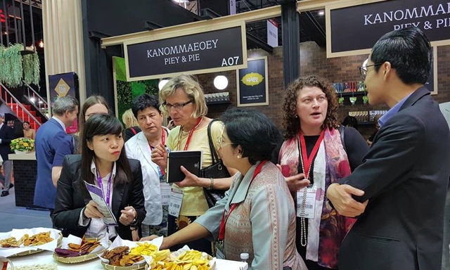 Cần chính sách khuyến khích nhà bán lẻ ngoại phân phối hàng Việt