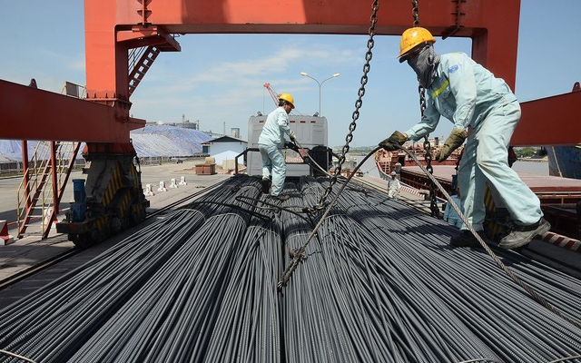 Sản lượng tiêu thụ thép xây dựng Hòa Phát đạt 199.200 tấn trong tháng 7/2018.