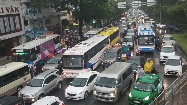 Nghị định về kinh doanh và điều kiện kinh doanh vận tải bằng ô tô được chỉnh sửa vẫn mọc thêm 85 điều kiện kinh doanh