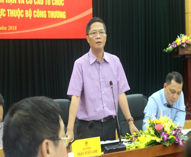 Bộ trưởng Trần Tuấn Anh thừa nhận, việc một số cán bộ quản lý thị trường có những hành vi tiêu cực là những bài học rất đau đớn và chua xót”