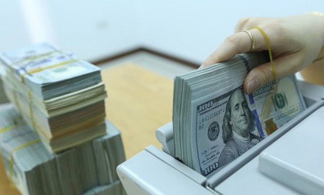 Tỷ giá trần mà các ngân hàng áp dụng hôm nay là 23.368 VND/USD.