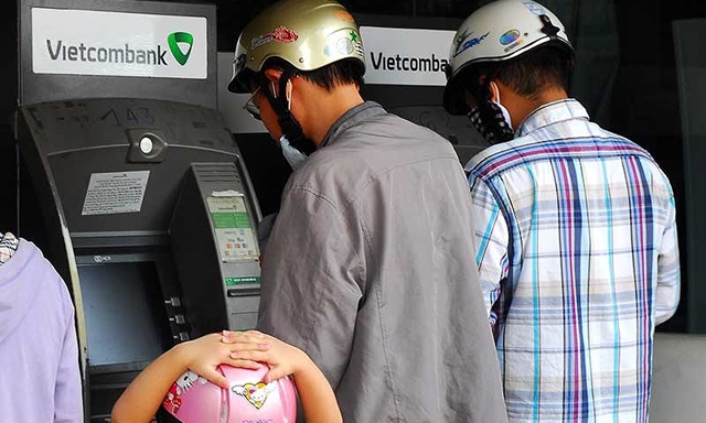 Tỷ lệ thanh toán dịch vụ công qua ngân hàng hiện nay vẫn còn rất thấp