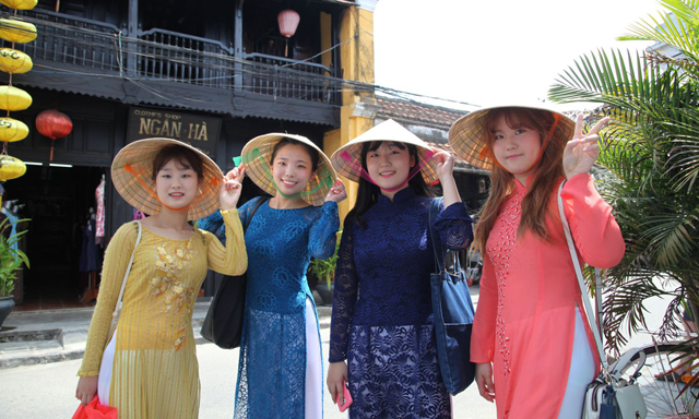 71% khách du lịch quốc tế đến Việt Nam thông qua tham khảo thông tin điểm đến trên internet